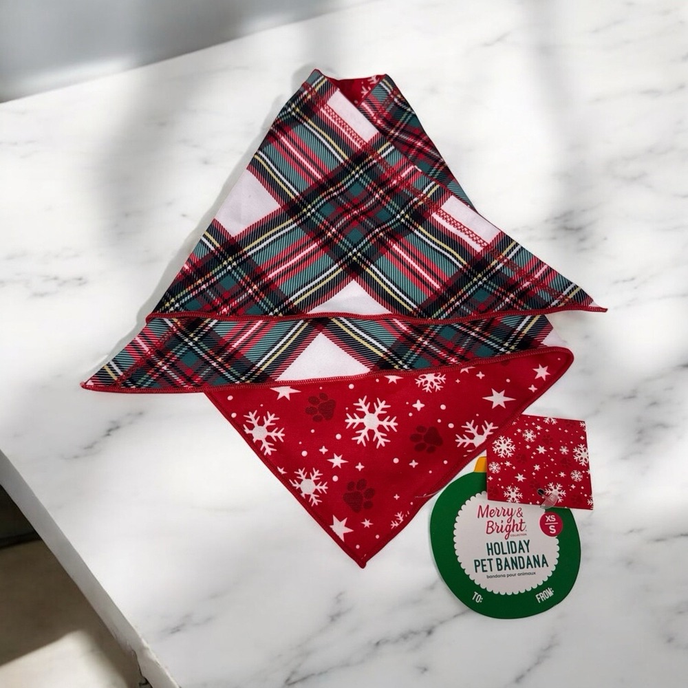 Merry Bright Reversible Holiday Plaid Dog Bandana XS/S Holiday‎ Christmas NEW